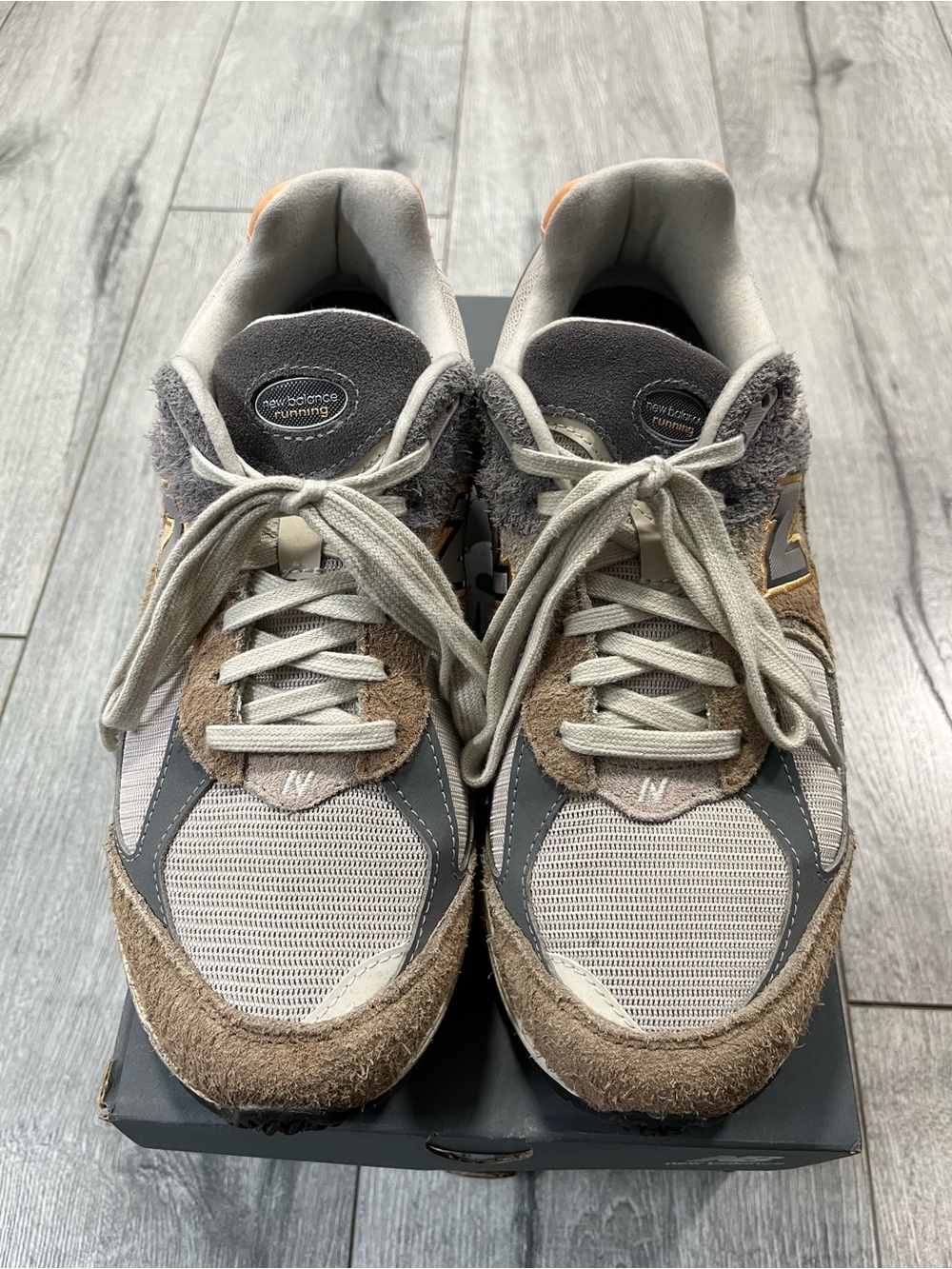 New Balance 2002R Men Running Shoes